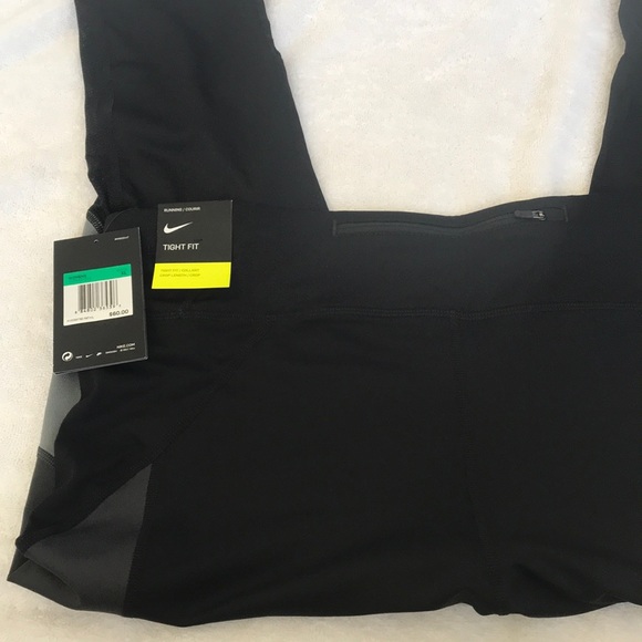 🌸Nike running crop🌸 - Picture 5 of 6